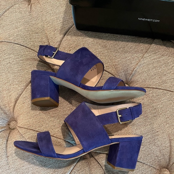 Nine West .. Ladies Blue Suede Shoes 💙 - Picture 4 of 9